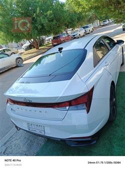 هیوندای ئەلەنترا